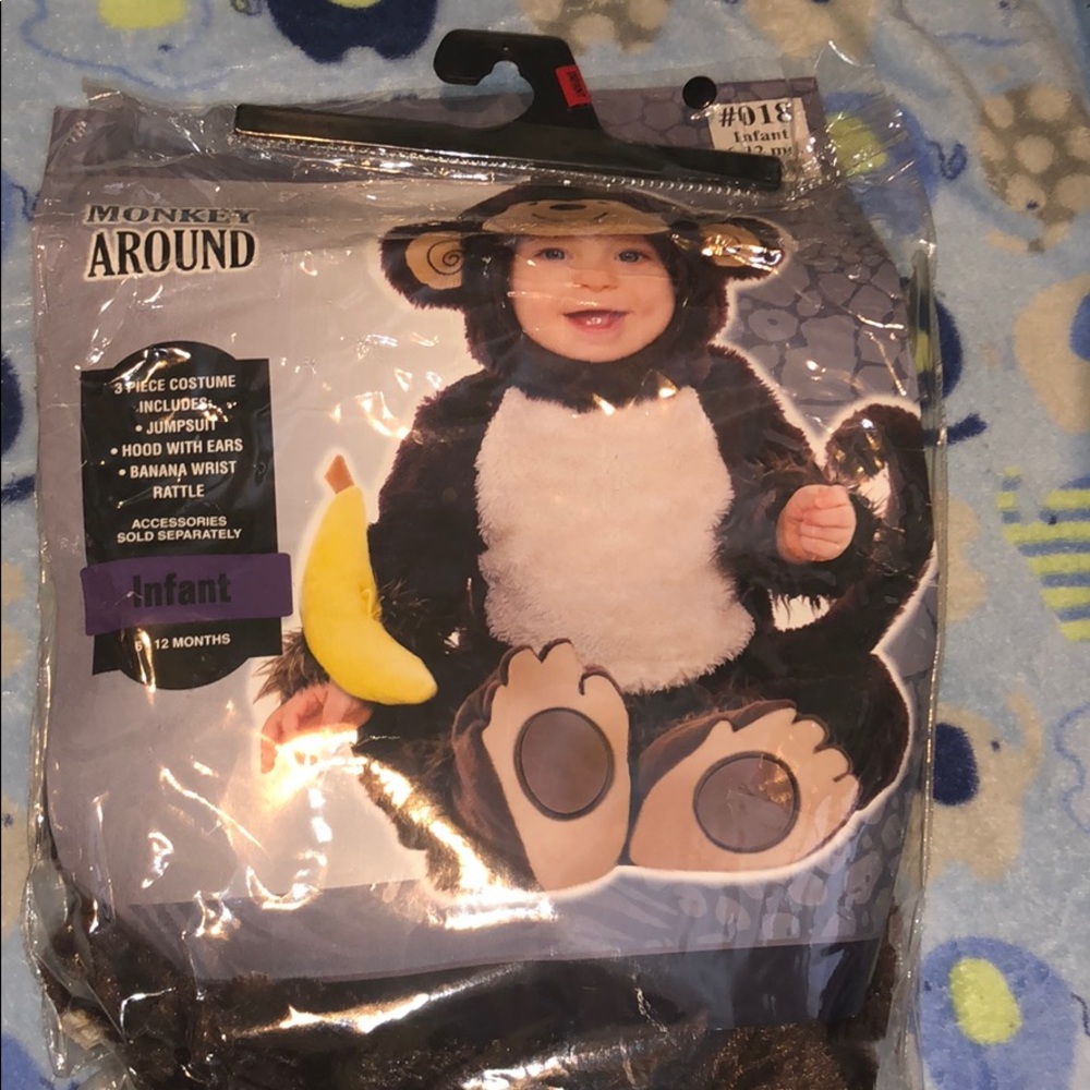 Children’s costume size 6-12 months